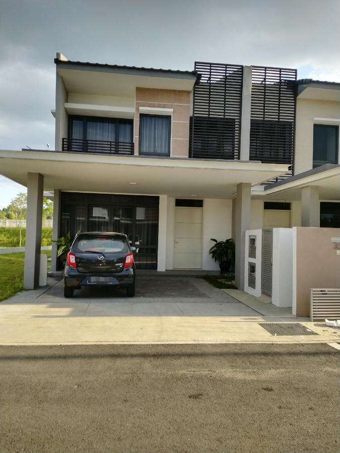 Murraya Guest House Putrajaya Extérieur photo